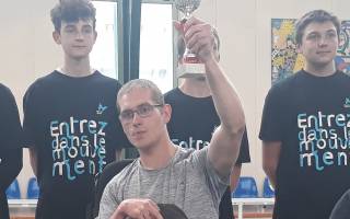 Nicolas Pfeiffer, vainqueur du titre de « Champion de Normandie de Boccia » en handisport dans la catégorie NE1, soutenu par Atlas sécurité privée
