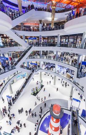 Grand centre commercial